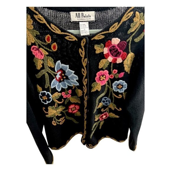 VINTAGE 90s Black Floral Embroidered Knit Long Sleeve Beautiful Cardigan Medium - Picture 3 of 12